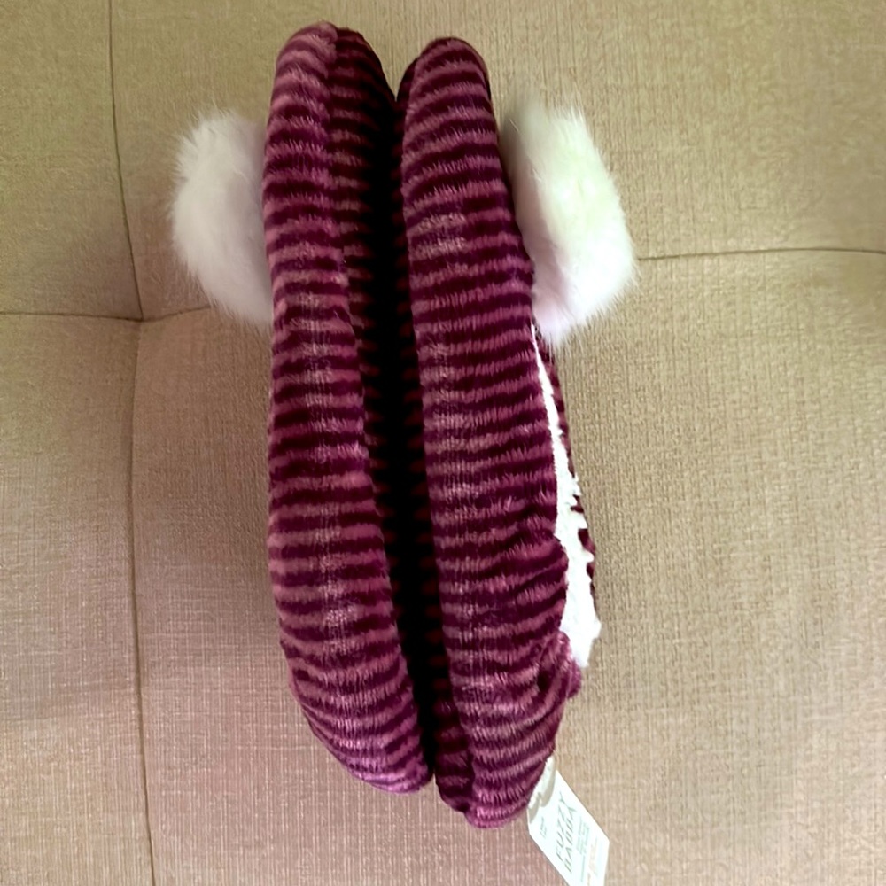 Fuzzy Slipper Socks - Picture 2 of 3